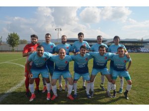 Selendi Belediyespor Demircispor’u 1-0 yendi