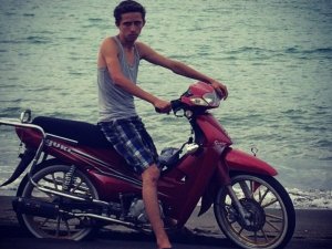 Motosiklet kazasında yaralanan genç hayatını kaybetti