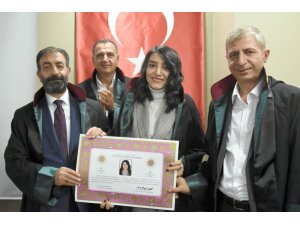 Erzurum Barosu’nda 19 hukukçu düzenlenen törenle ruhsatnamelerini aldı