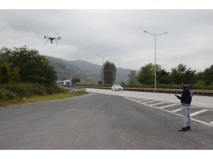 Karadeniz Sahil Yolunda ‘drone’ ile trafik denetimi