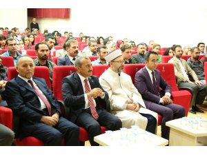 Diyanet İşleri Başkanı Erbaş: "Yanlış din algısı ile toplumlar kandırılmaya çalışılıyor"