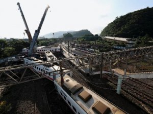 Tayvan'daki tren faciasında ölü sayısı artıyor