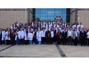 HRÜ Tıp Fakültesi’nde ‘beyaz önlük’ giyme töreni