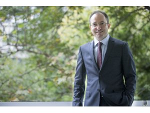 "Yüz kırıklarının cerrahi tedavisinde zaman çok önemli"