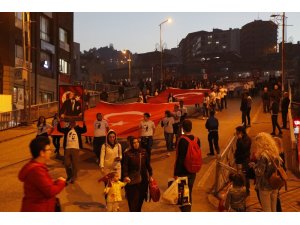 Zonguldak’ta fener alayı yürüyüşü düzenlendi