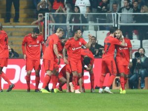 Beşiktaş, Rizespor'a patladı