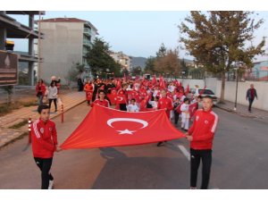 Osmaneli ‘de 29 Ekim Cumhuriyet Bayramı Fener Alayı düzenlendi