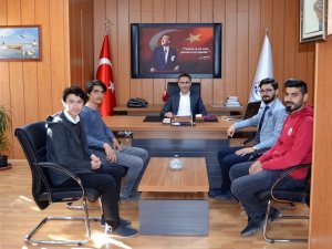 Genç Önderler, Müdür Arıcıoğlu’nu ziyaret etti