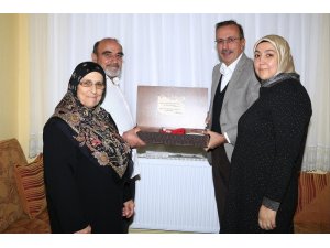 Nevşehir Belediye Başkanı Seçen, yarım asırlık çiftlere ziyaretlerini sürdürüyor