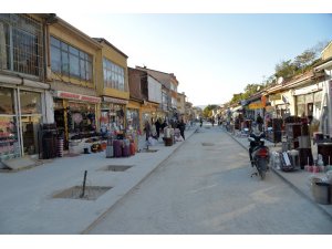 Kırşehir’de alışverişin merkezi yeni görünümü ile ilgi odağı oldu