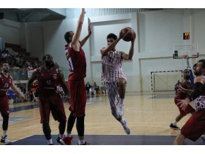Türkiye Basketbol Ligi: Yalova Belediyespor: 118 - Karesispor: 122