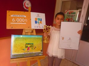 Türkiye birincisi Nimet Biçer ödülünü aldı