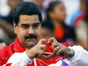 Maduro'dan ilan-ı aşk