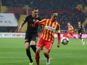 Spor Toto Süper Lig: Kayserispor: 0 - Galatasaray: 1 (İlk yarı)
