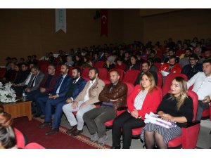 TBBDF Başkanı Türkmen, Bayburt Üniversitesi öğrencilerine Bocce sporunu anlattı
