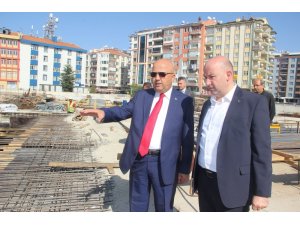 Cumhurbaşkanı Erdoğan’ın talimatıyla başlayan Kent Meydanı Projesi hızla ilerliyor