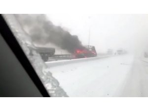 Rusya’da zincirleme kazada kamyon patladı
