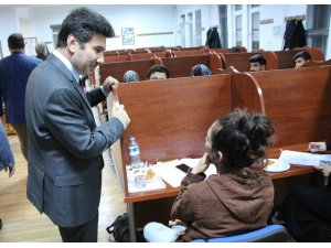 Rektör  Karacoşkun’dan Öğrencilere Sınav Haftası Ziyaretleri