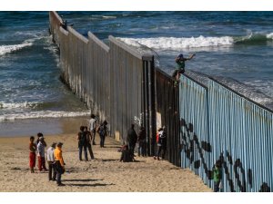 ABD sınırına ulaşan göçmenlerin kalacak yeri yok