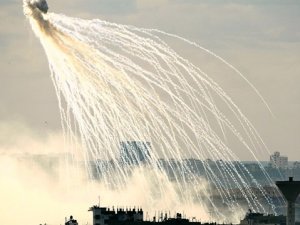 Fırat'ın doğusunda fosfor bombası kullanıyor!