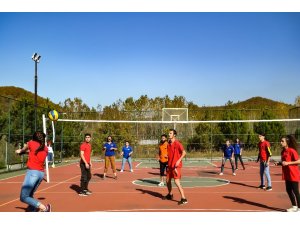 Mithat-Mehmet Çanakçı MYO’da voleybol turnuvası düzenlendi