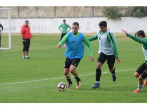 Denizlispor U21 takımını 4-0 mağlup etti