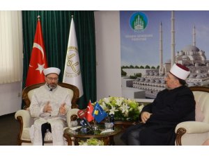Diyanet İşleri Başkanı Erbaş, Kosova İslam Birliği Başkanı Terneva ile görüştü