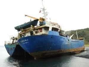 İstanbul'dan kaçırılan gemileri Yalova’da parçalamaya çalışanlar yakalandı