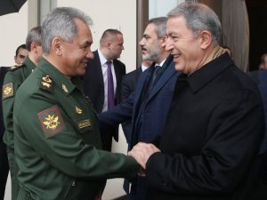 Milli Savunma Bakanı Akar Rus mevkidaşı ile görüştü