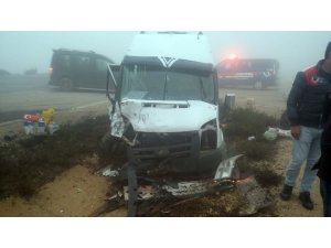 Yayladağı’nda sis nedeniyle kaza: 13 yaralı
