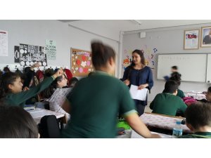Burhaniye’de dersi öğrenciler veriyor