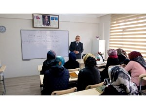 Erzincan’da Bayanlara Yönelik Kur’an Kursu Devam Ediyor
