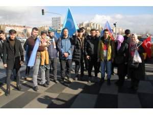 Doğu Türkistan’daki zulme karşı yürüdüler