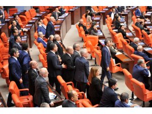 Kılıçdaroğlu: “1 Ocak 2019’dan itibaren CHP’li belediyelerin olduğu bütün yerlerde asgari ücret net 2 bin 200 lira olacak"