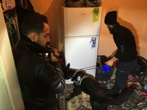 İstanbul’da “Ayı” lakaplı torbacı ve oğulları kıskıvrak yakalandı