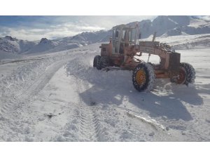 Saray Belediyesinden karla mücadele çalışması