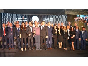 İstanbul Ekonomi Zirvesi Altın Değerler Ödülleri sahiplerini buldu