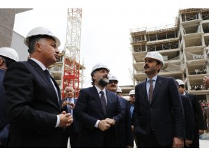 Bakan Kurum: "Sur Yapı Antalya, örnek bir şehircilik projesi”