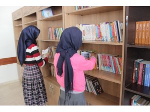 Siverek’te ortaokul öğrencileri için kütüphane ve okuma salonu açıldı