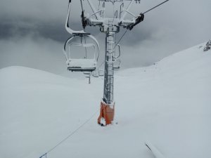 Davraz kayak merkezinde kar kalınlığı 25 santimetreye ulaştı
