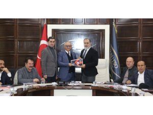 Van TSO yönetiminden Van Büyükşehir Belediyespor’a destek