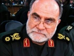 İranlı general yanlışlıkla kendini vurdu