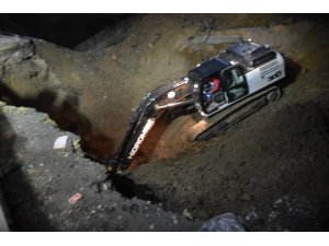 Çöken toprak Kırıkkale’nin kanalizasyon hattını patlattı