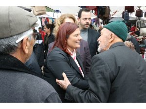 Başkan Çerçioğlu, Yenipazar semt pazarında vatandaşla buluştu