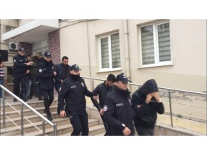 Şafak baskınında gözaltına alınan 7 zehir taciri tutuklandı