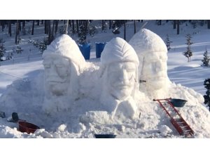 Sarıkamış’ta Kardan Heykellerin yapımı başladı