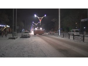 Erzincan Belediyesi’ne karla mücadelede tam not