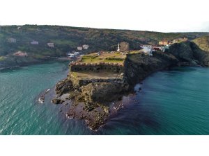 Tarihi Garipçe Kalesi "Garip " kaldı