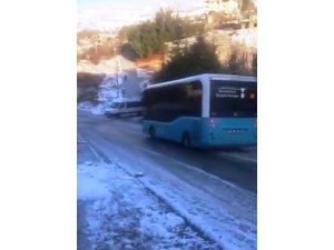 Halk otobüsü buzlu yolda metrelerce sürüklendi