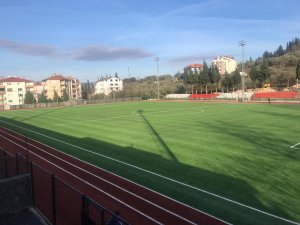 Karamürsel Stadı yeni zeminine kavuştu